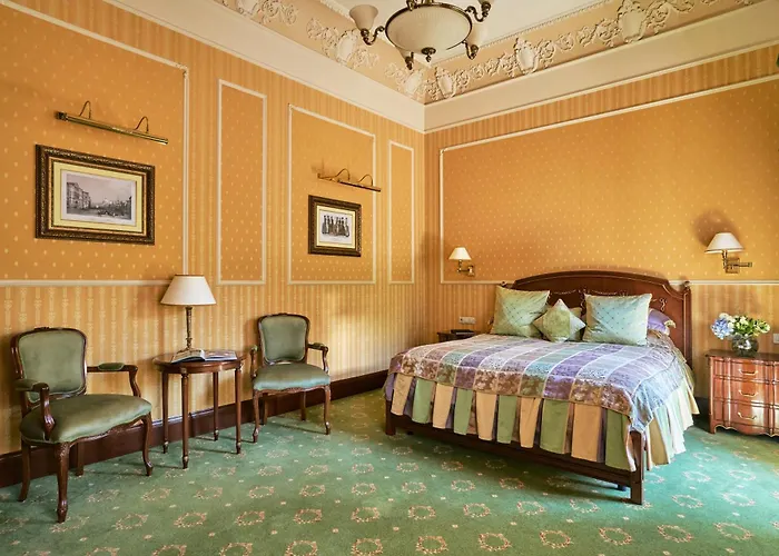 布里斯托尔酒店 5*