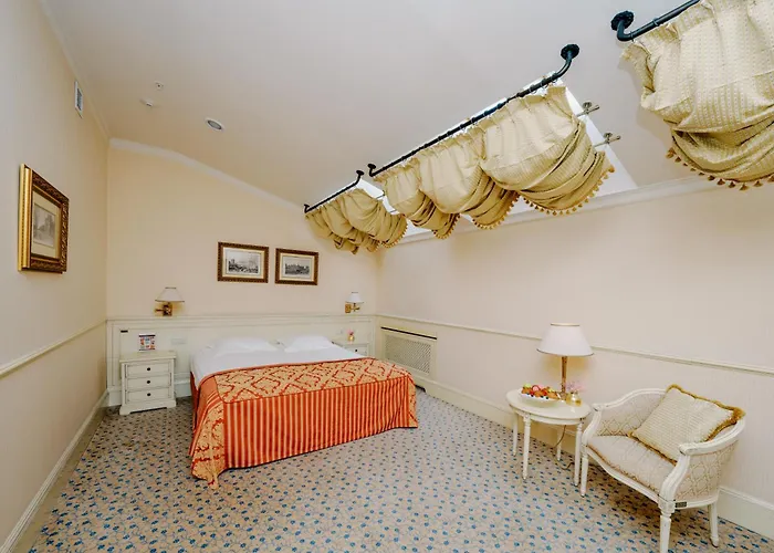 布里斯托尔酒店 5* 敖德萨