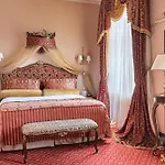 Hotel Bristol