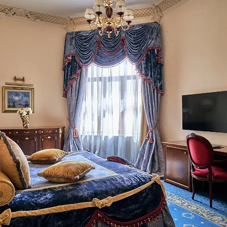 Bristol Otel