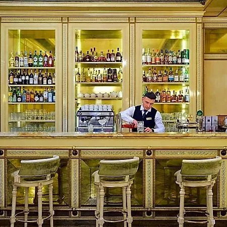 Hotel Bristol