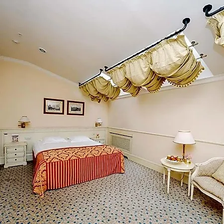 Bristol Hotel Odessa