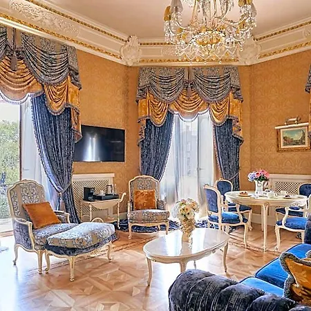 Hotel Bristol 5*
