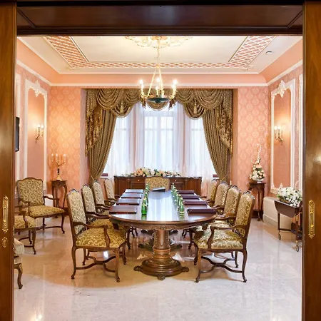 Bristol Hotel