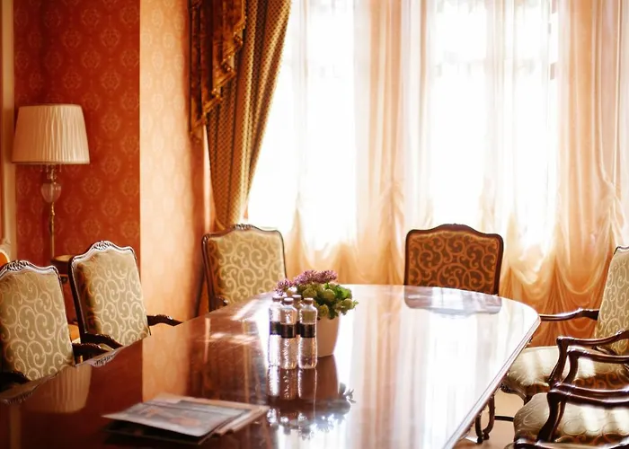 Bristol Szálloda 5*